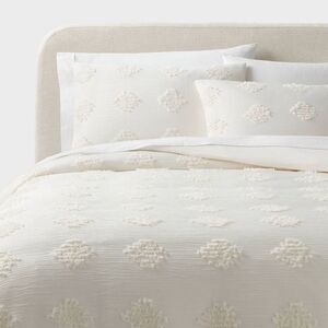 King Tufted Diamond Crinkle Duvet Cover and Sham Set Ivory - Threshold